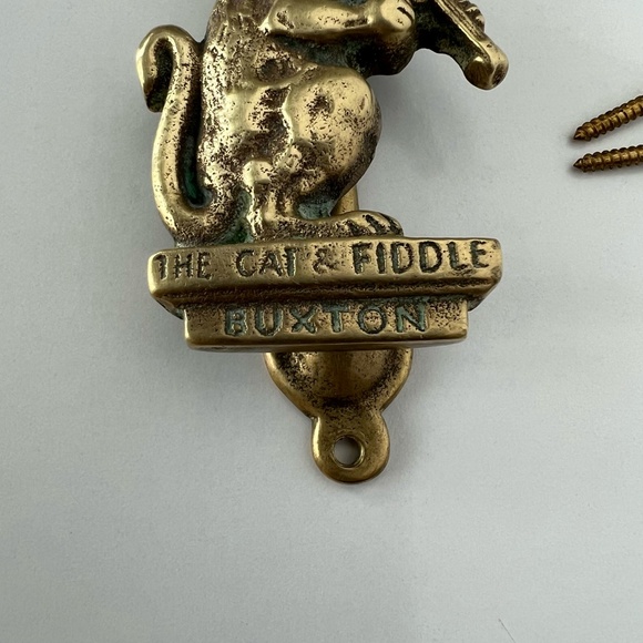 Vintage Door Knocker The Cat & Fiddle Buxton - Picture 3 of 12